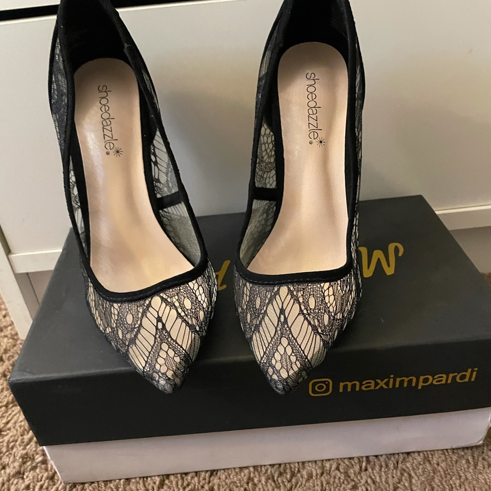 Lace pointed toe heels